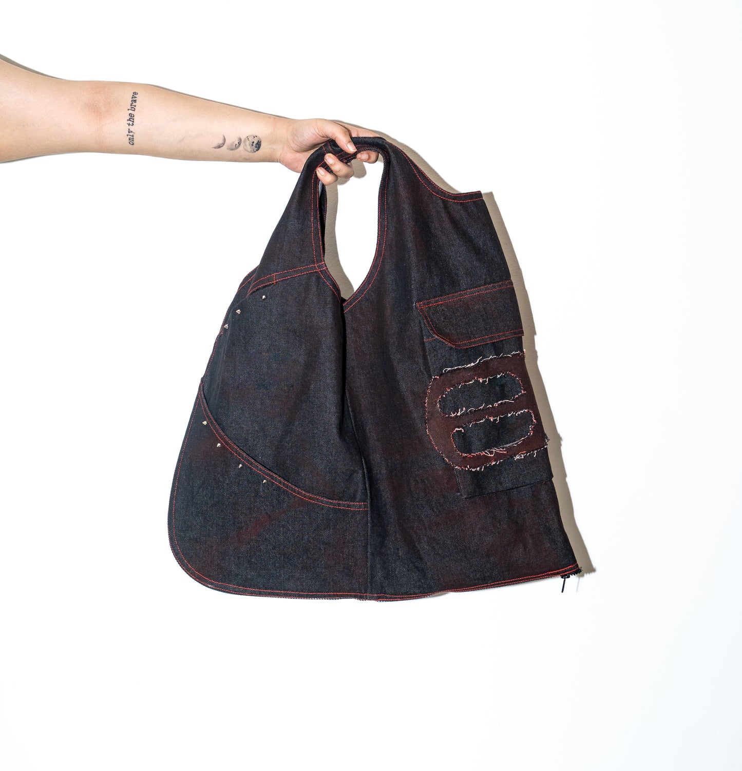 Chaleco tote de mezclilla rojo