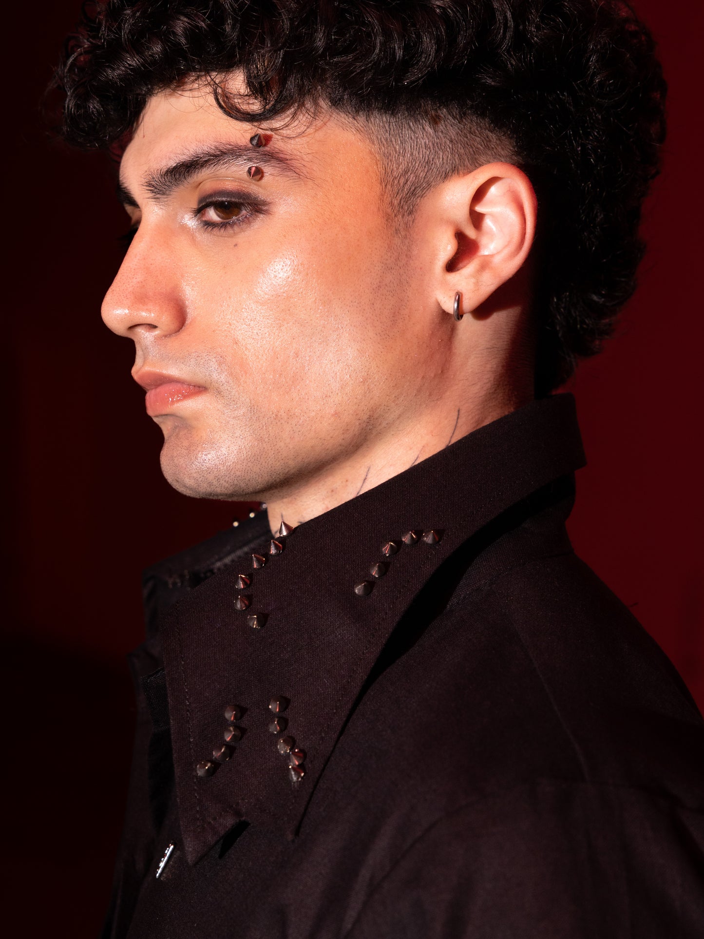 Camisa de lino con cuello desmontable - Negra