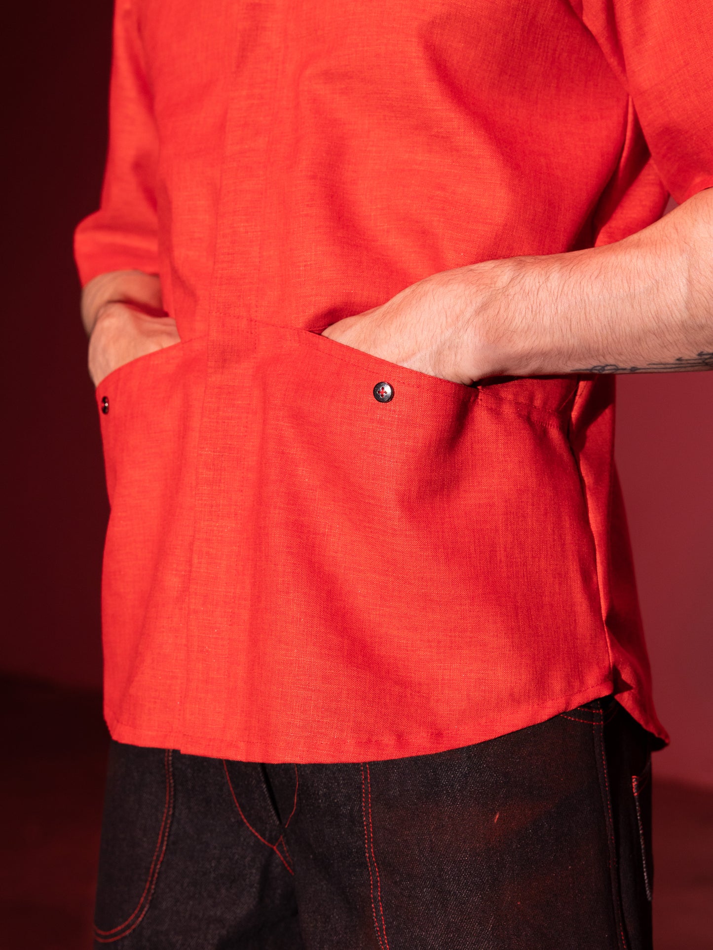 Camisa de lino con cuello desmontable - Roja