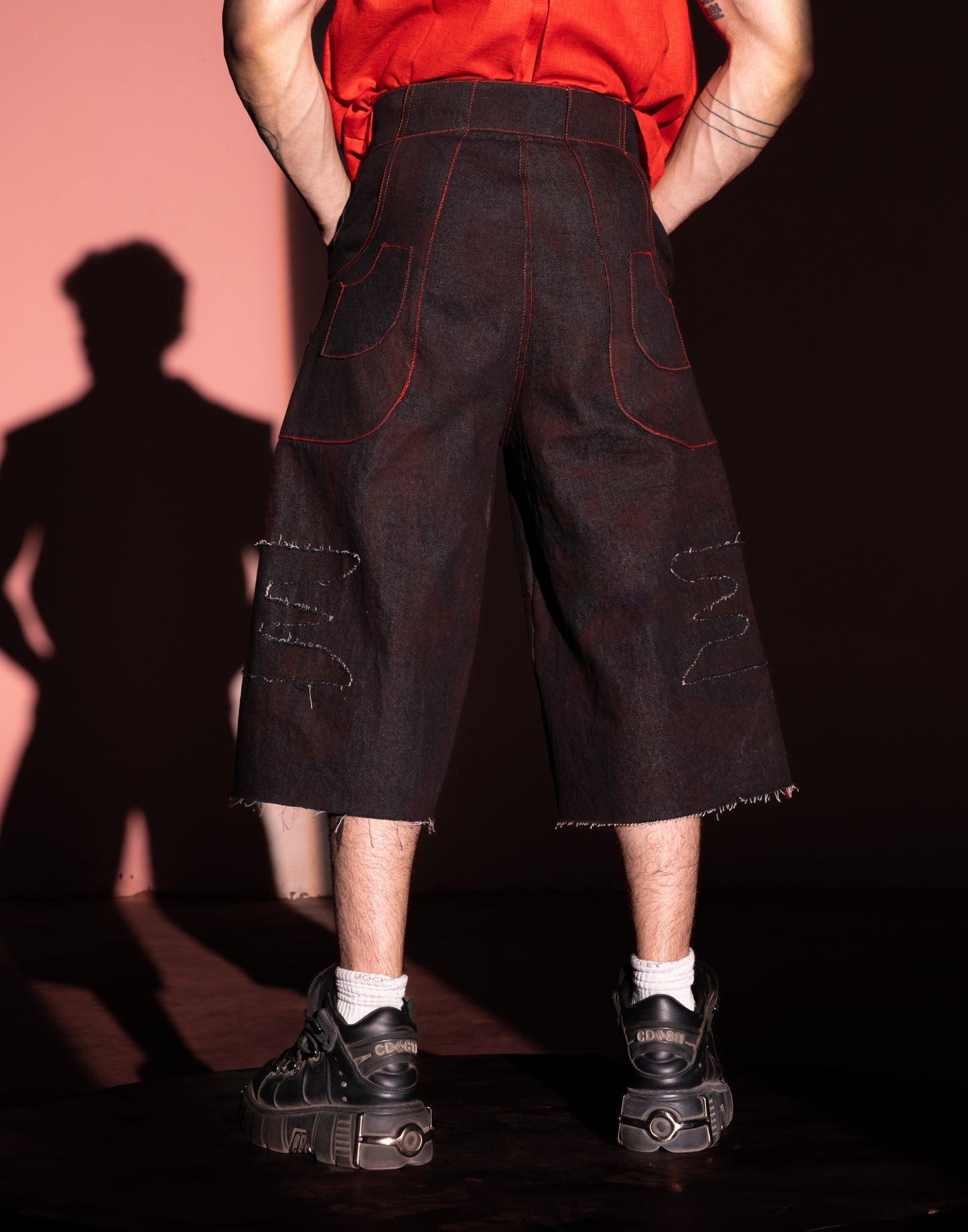 Pantalones cortos vaqueros rojos