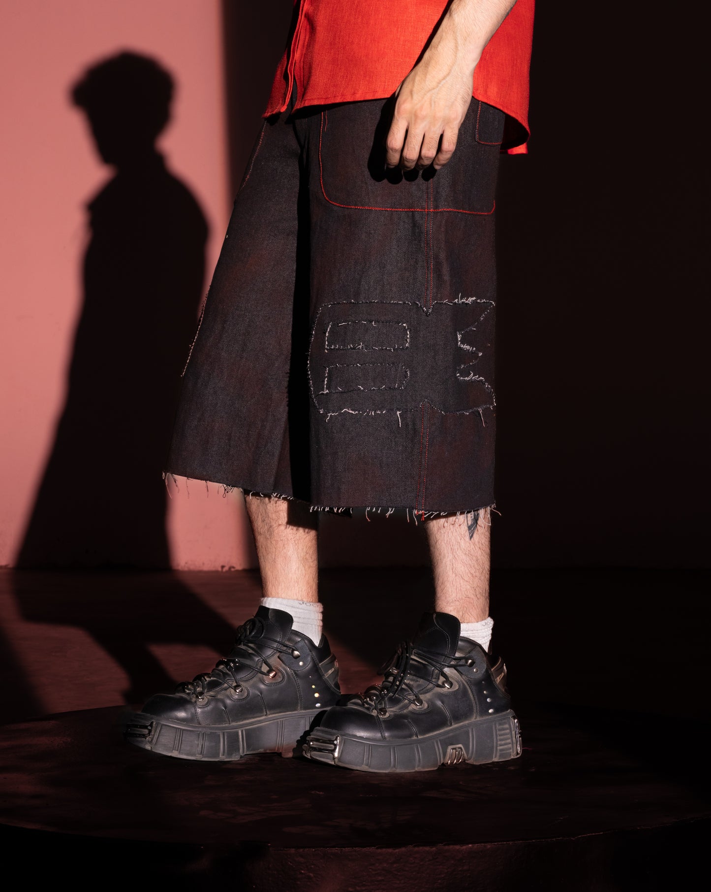 Pantalones cortos vaqueros rojos