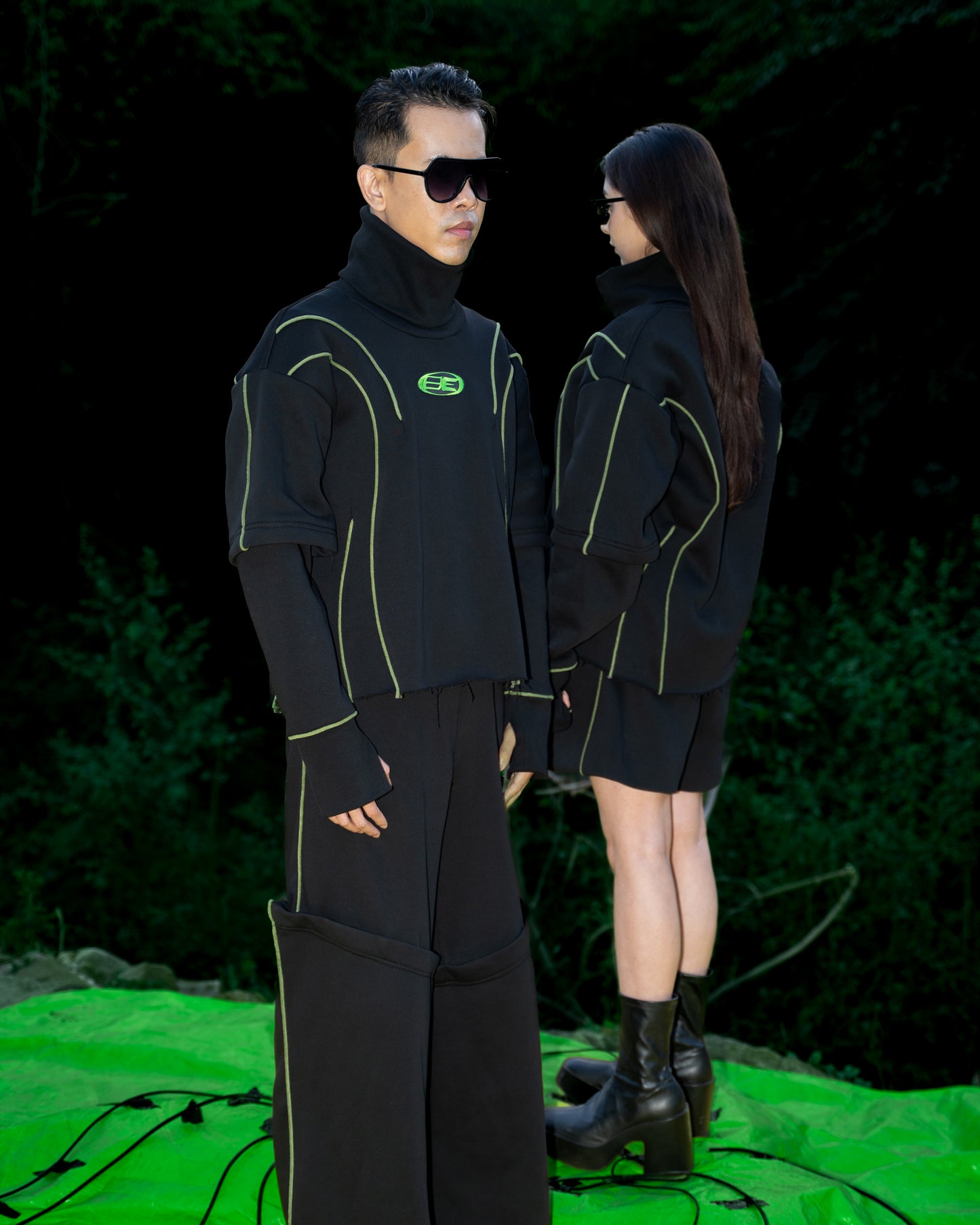 Black Wired Sweatshirt