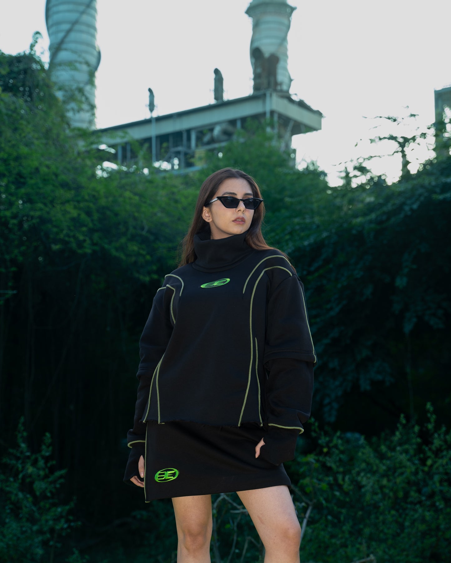 Black Wired Sweatshirt