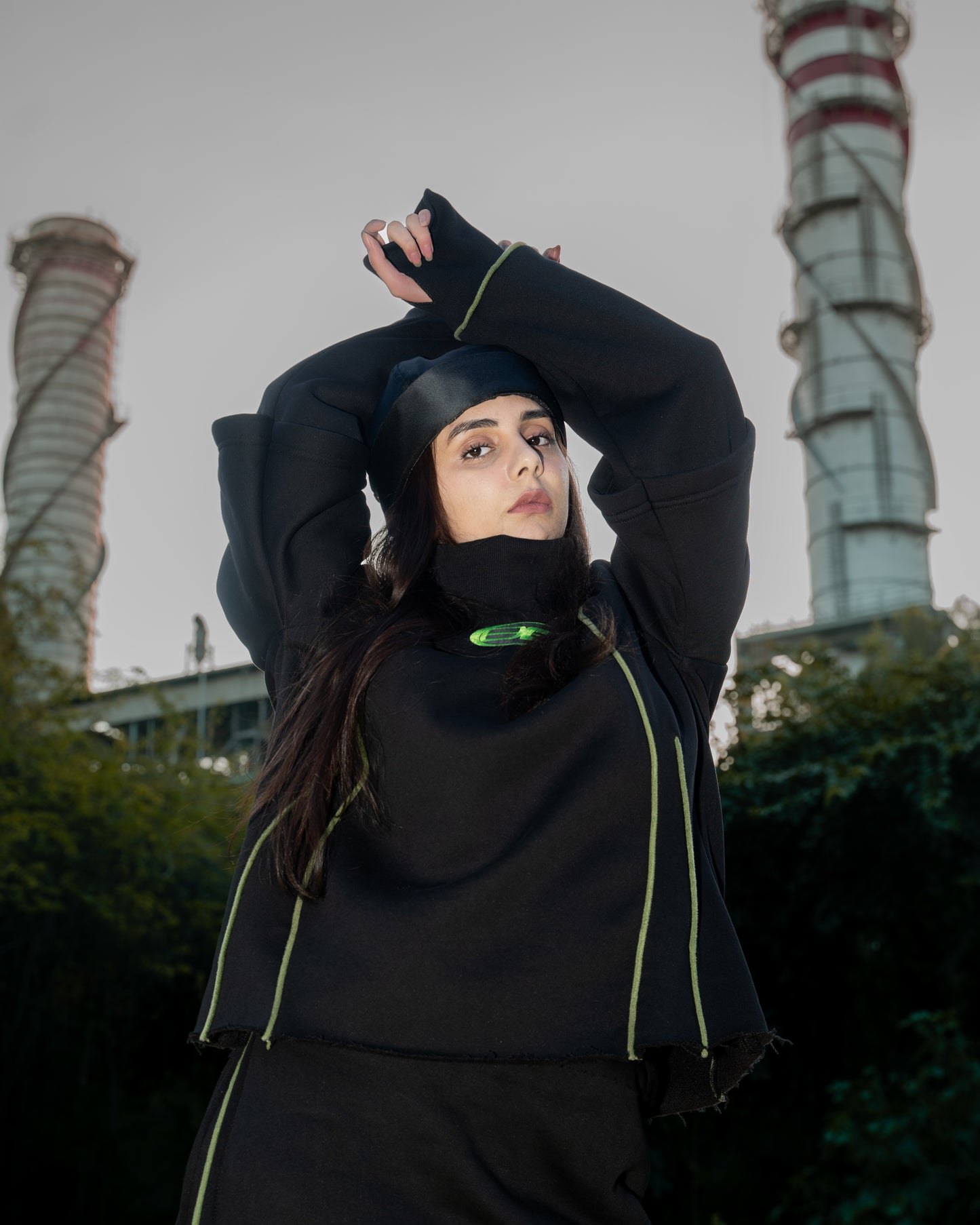 Black Wired Sweatshirt