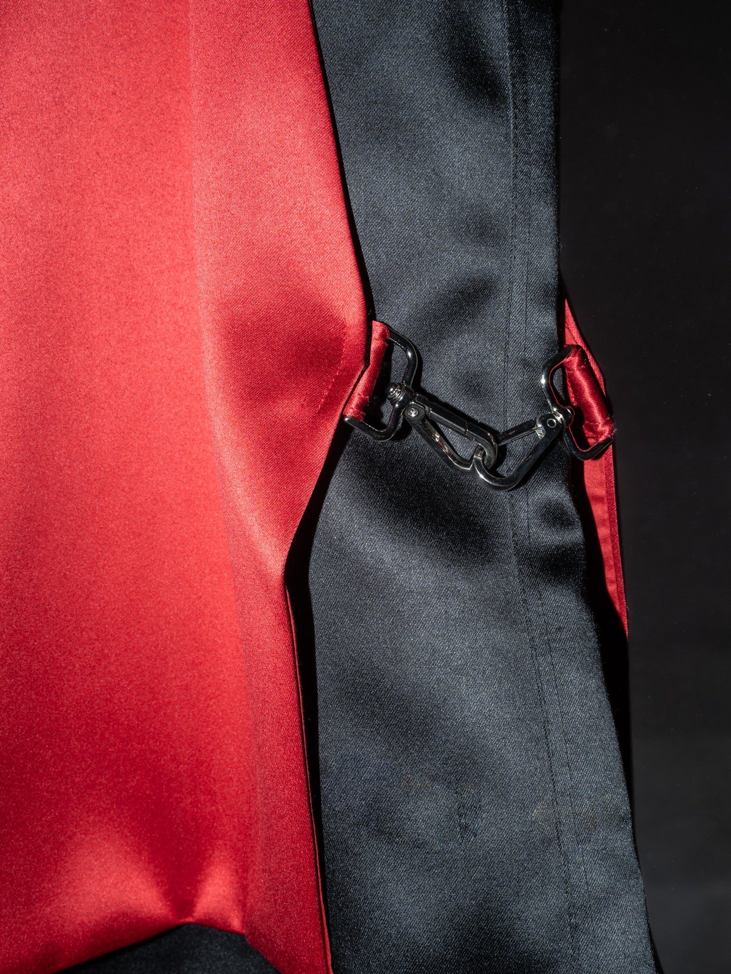 Apex Black-Red Jorts